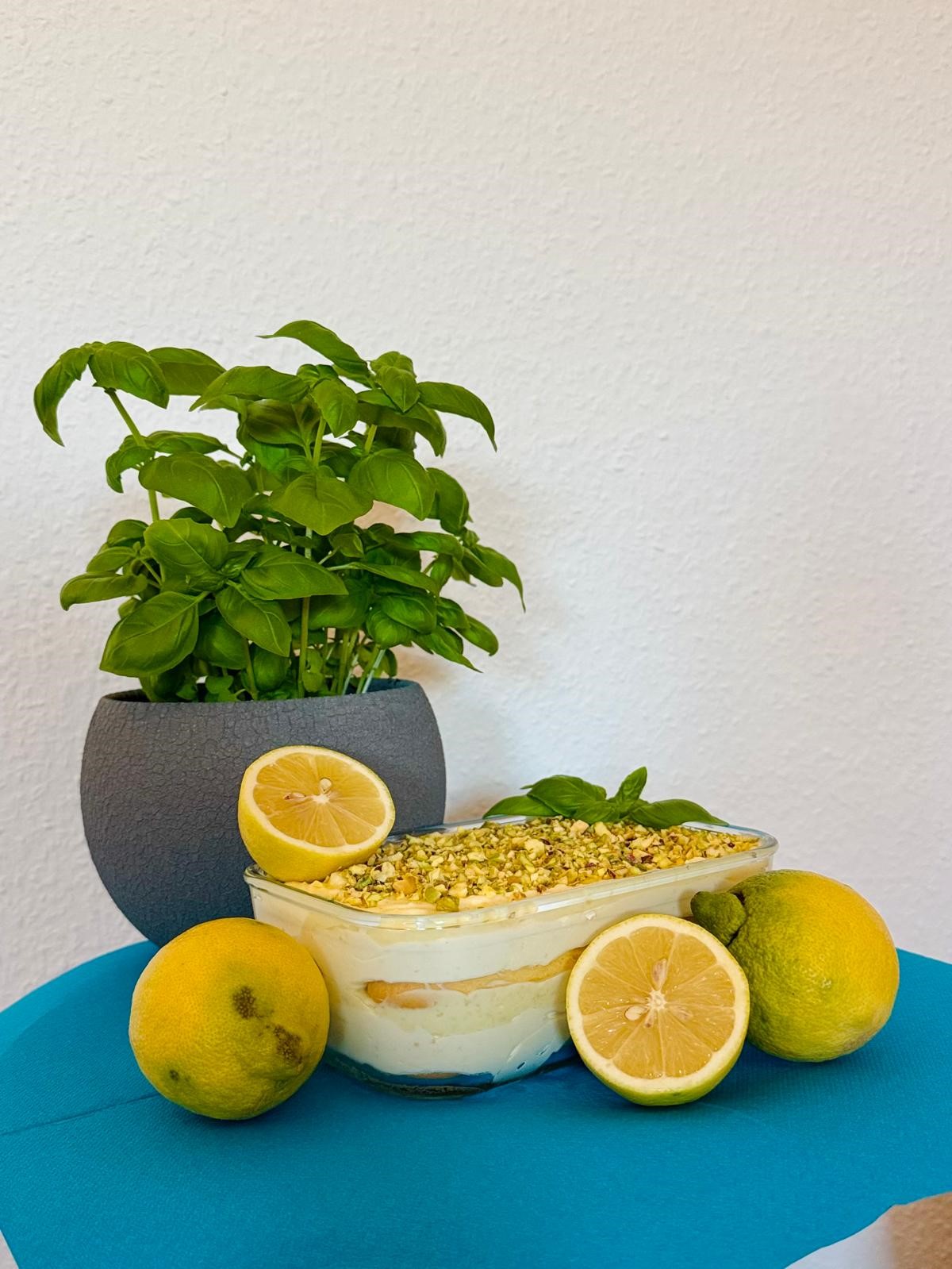 Lemon-Curd Tiramisu