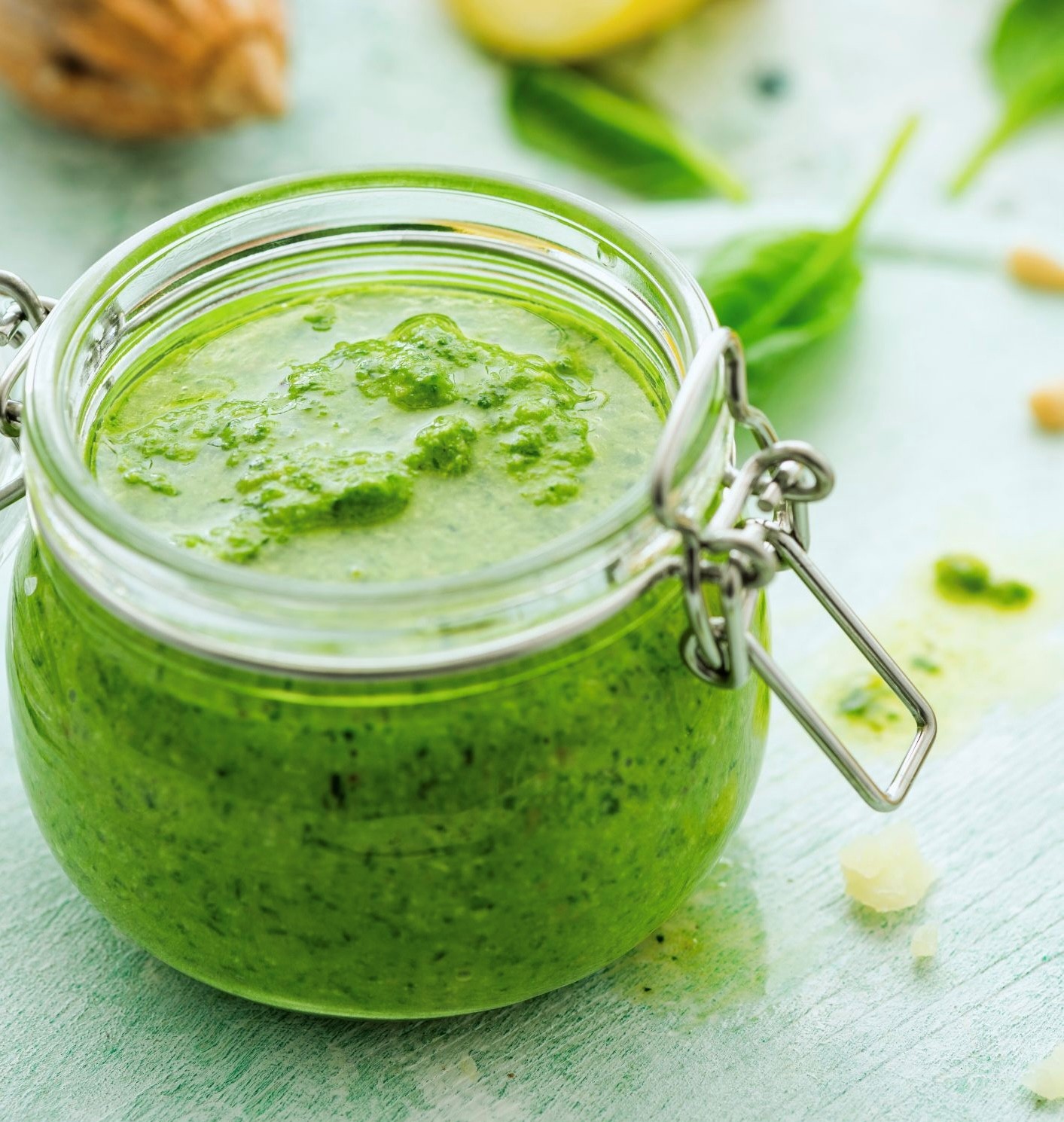 Mandel Pesto mit Olivenöl 